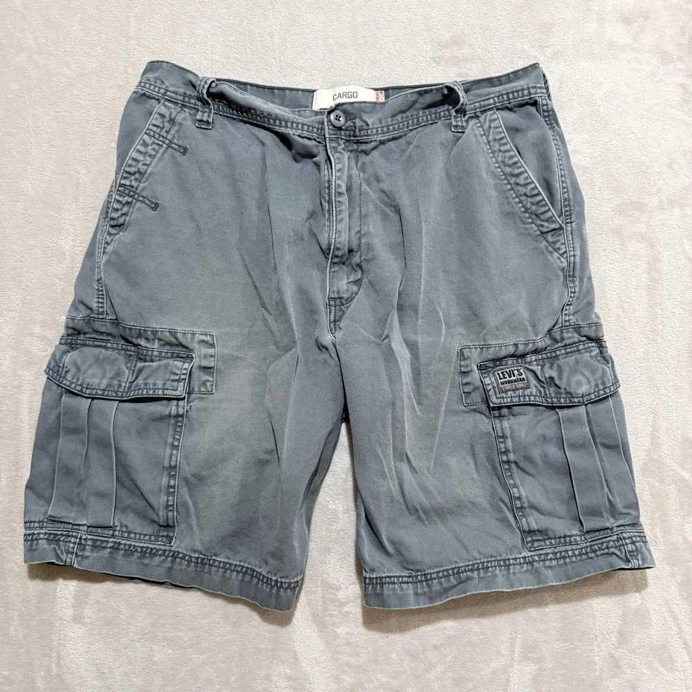 VTG Levis Cargo Shorts Men W38 Gray Workwear Cotton Relaxed Utility 00s Y2K